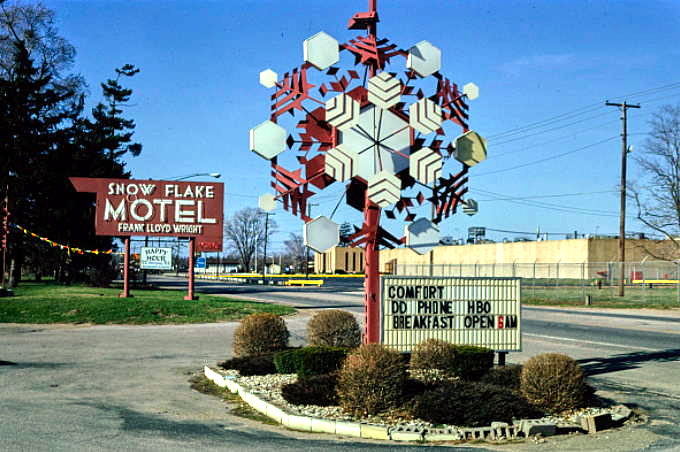 Snow Flake Motel - John Margolies Shot